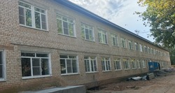 В селе Лесное проводится капитальный ремонт участковой больницы