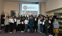 Лиманские школьники встретились с пожарными на уроке-предупреждении «Не шути с огнём»