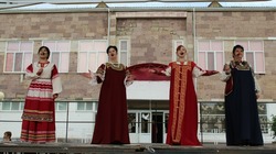 На центральной площади Лимана выступил ансамбль русской песни «Любава»
