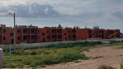 Строительство двух многоквартирных домов в Лимане идёт в соответствии с графиком