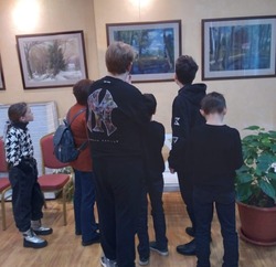 В городе Чехов проходит выставка астраханского художника Владимира Галатенко