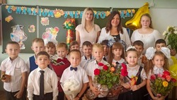 Астраханский депутат поздравил лиманских школьников с 1 сентября