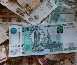 Жертвами онлайн-мошенников стали пожилые люди из Астрахани
